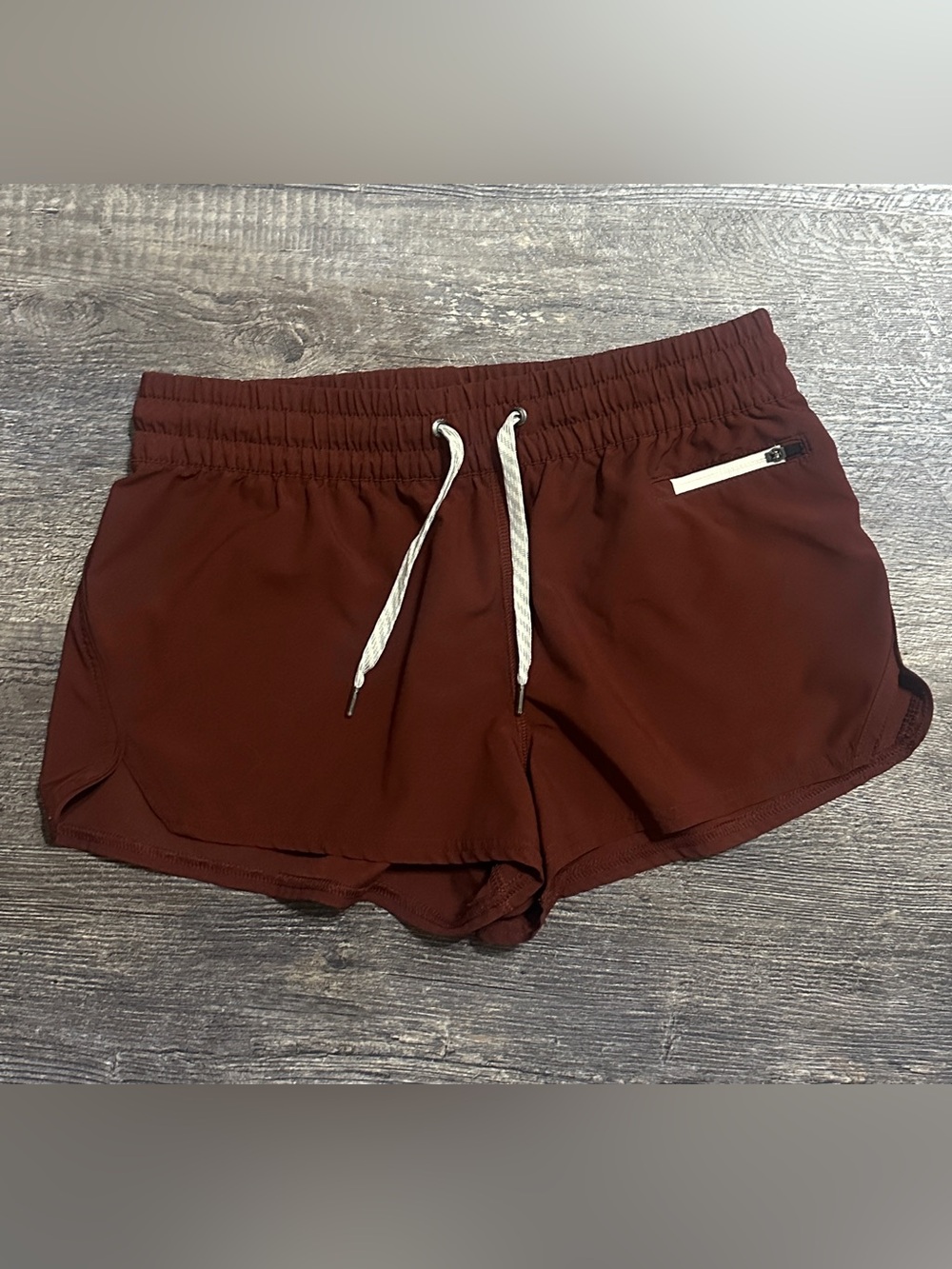 Vuori Medium Maroon Clementine Shorts VW304